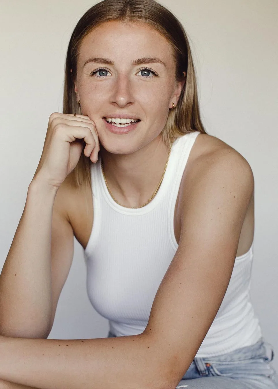 Leah Williamson photo 8 — Blonde, Athletic