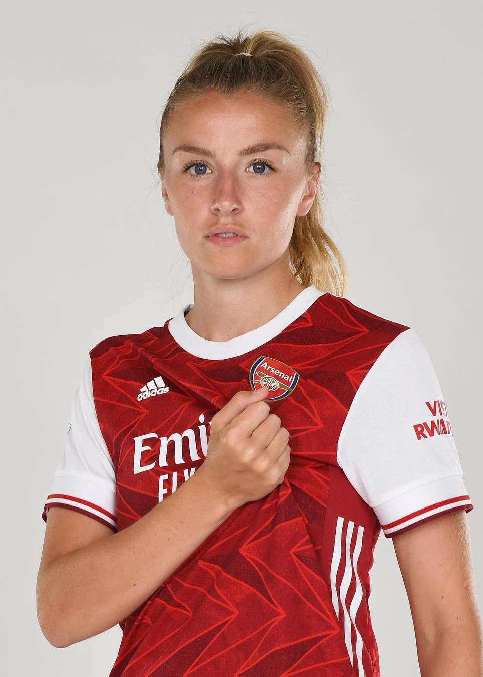 Leah Williamson photo 9 — Athletic, Blue