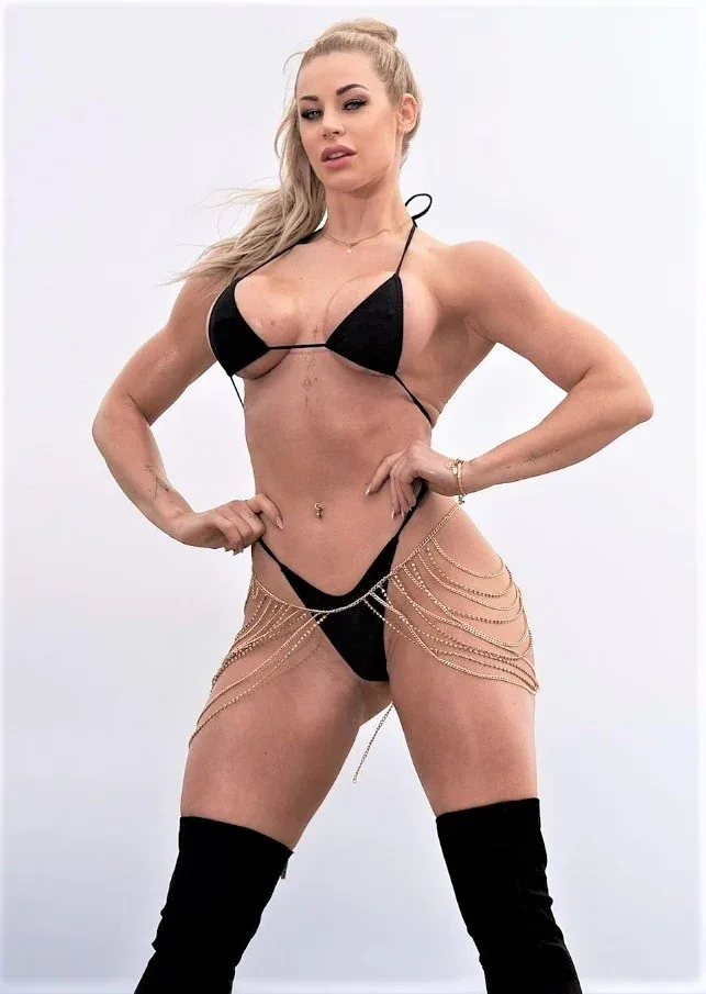 Leo Theresa photo 1 — German, Blonde