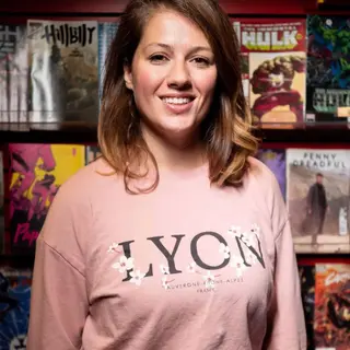 Leonarda Jonie photo 5 — Caucasian, Activist, Actress, Comedian, Political Commentator, TikTok Star, YouTuber