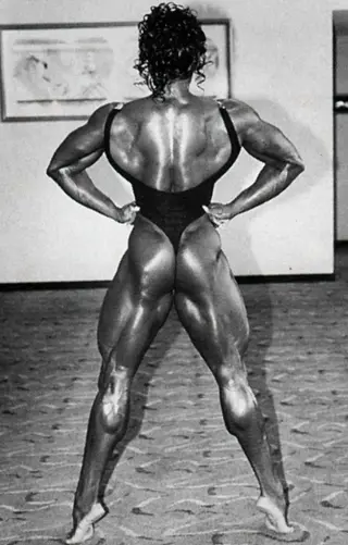 Lesa Lewis photo 4 — Brown, Black
