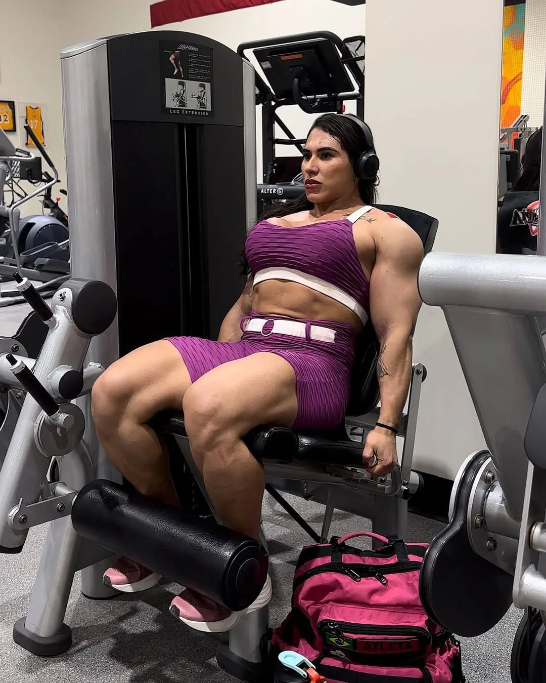 Leyvina Barros photo 19 — Brazilian, Brown