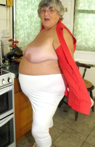 Libby Ellis photo 15 — BBW, Brown