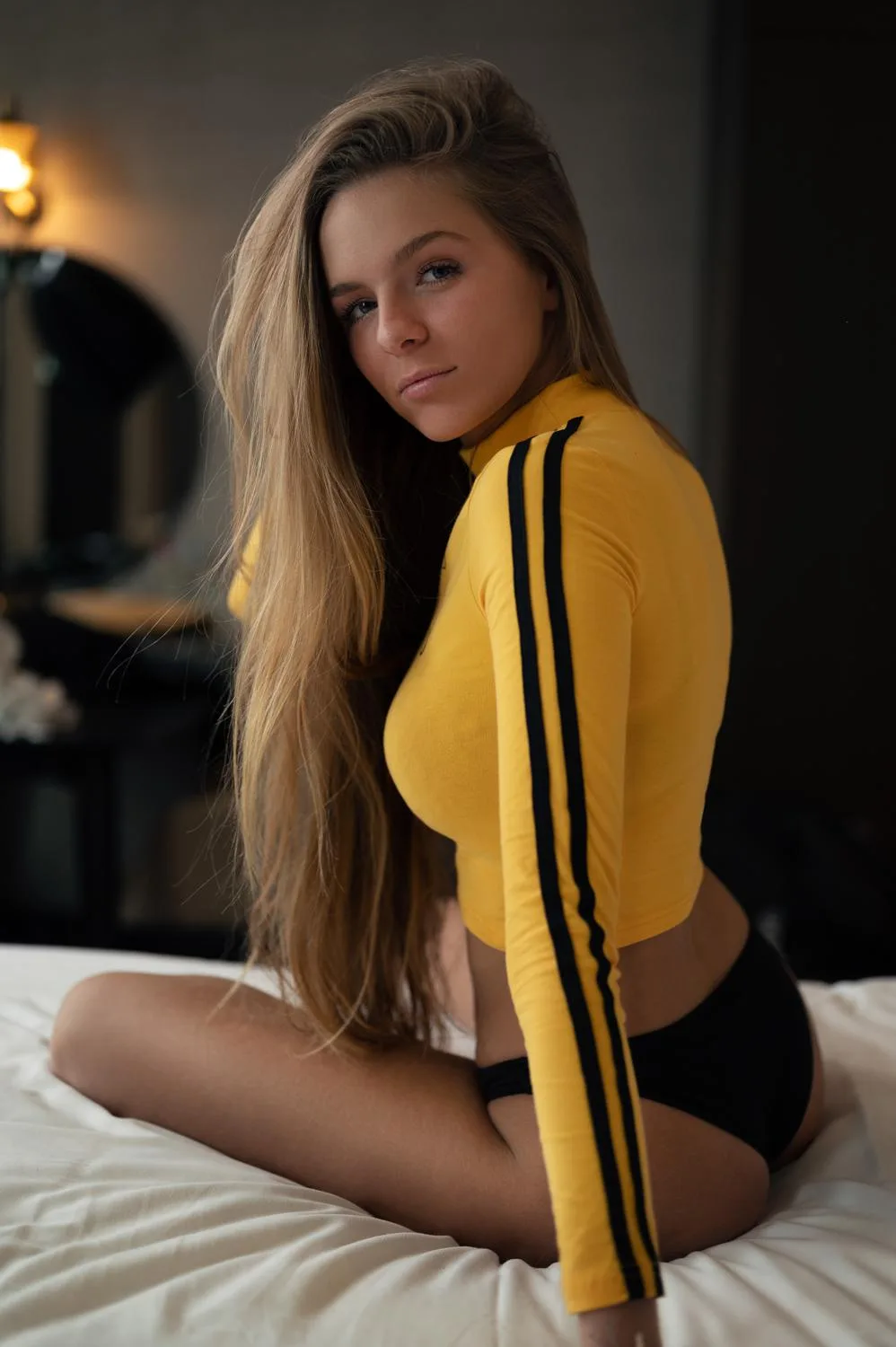 Lies Zhara photo 12 — Activist, Glamour Model, Influencer, TikTok Star, YouTuber, Dutch