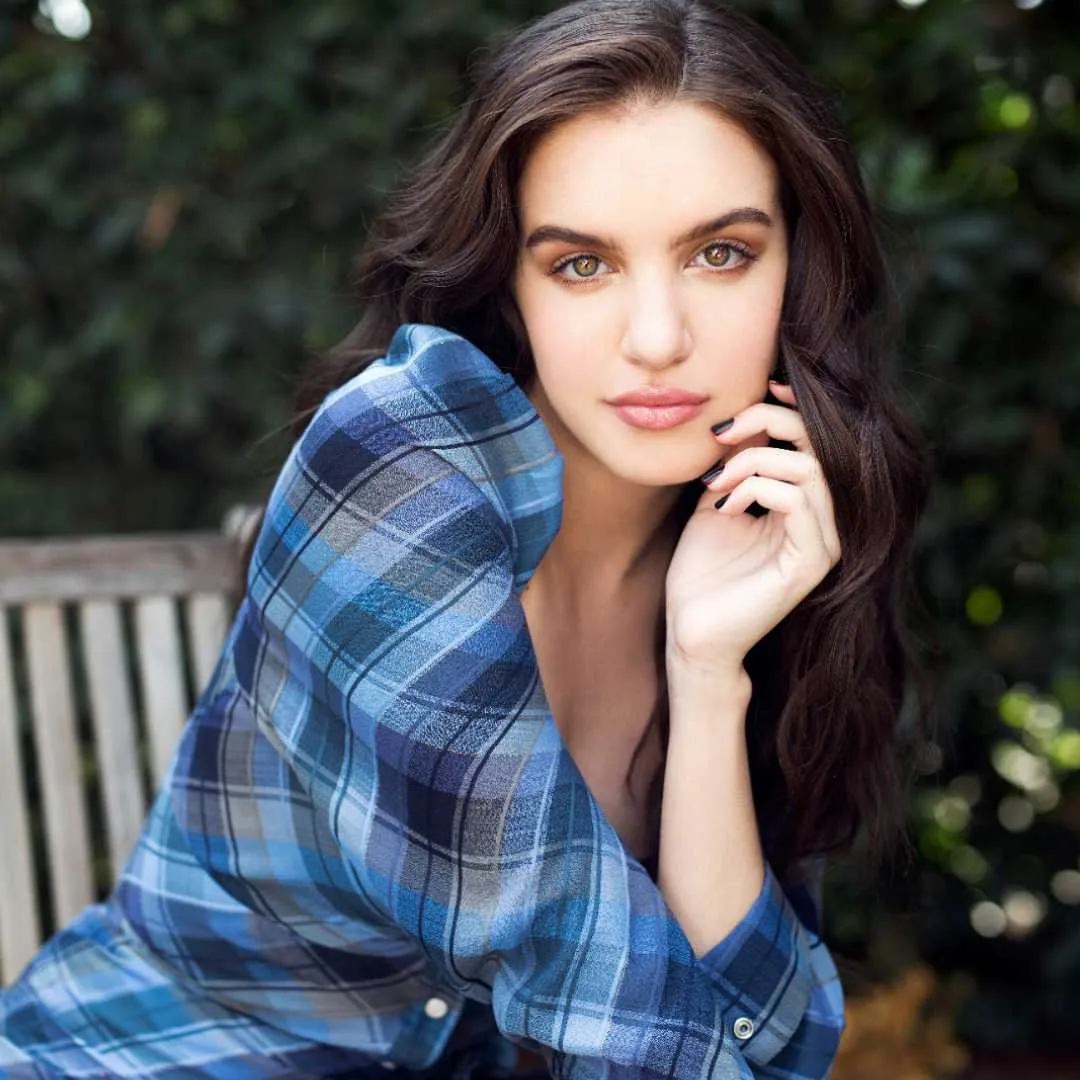 Lilimar Hernandez photo 9 — Slim, Hazel