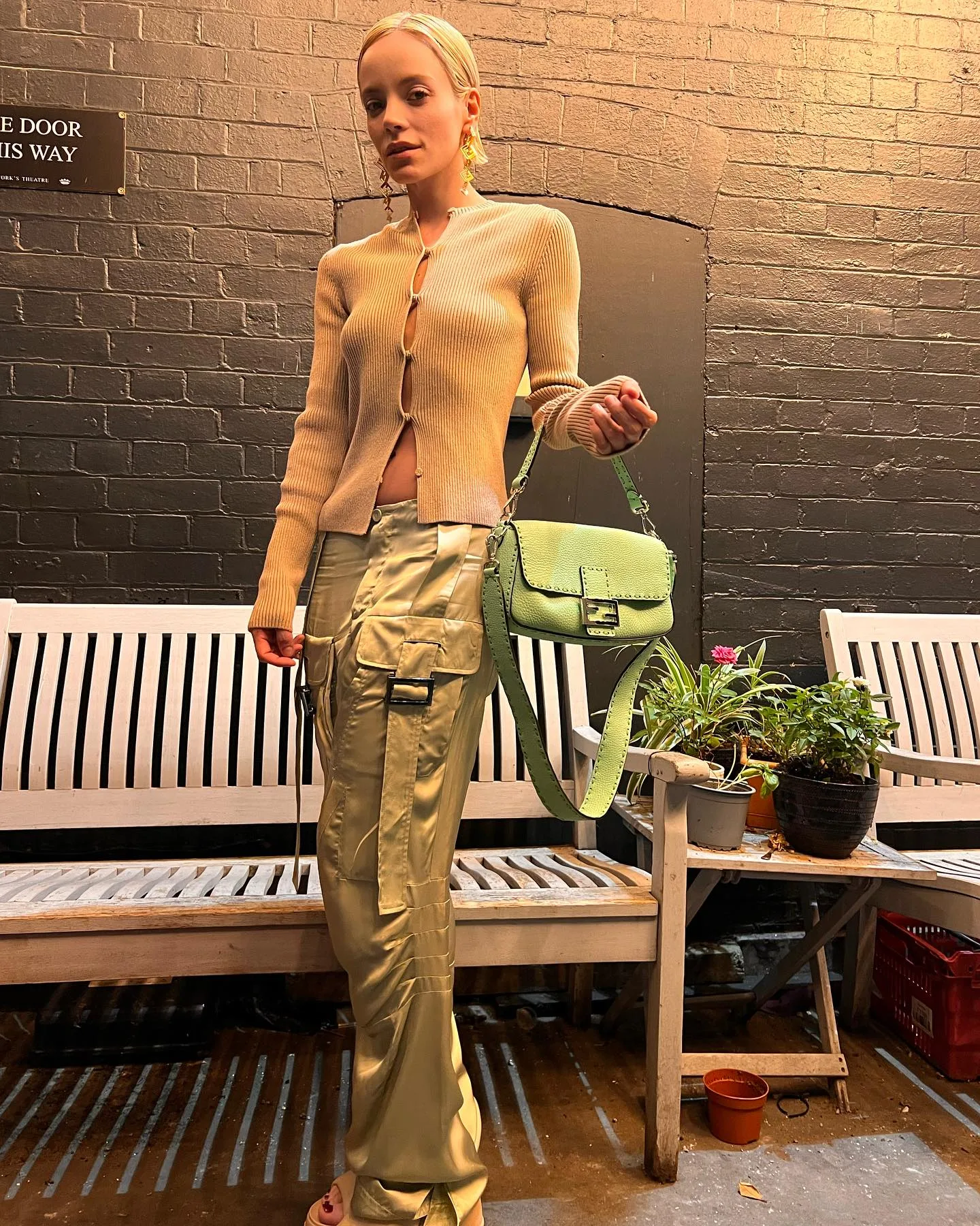 Lily Allen photo 10 — Brown, Caucasian