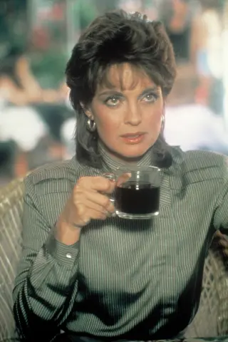 Linda Gray photo 4 — Brown, Caucasian