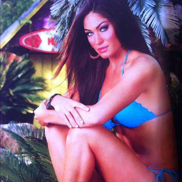 Lindsey Way photo 5 — Caucasian, Hooters Girl, Realtor, Ring Girl
