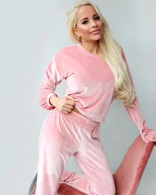 Linni Meister photo 1 — Norwegian, Blonde