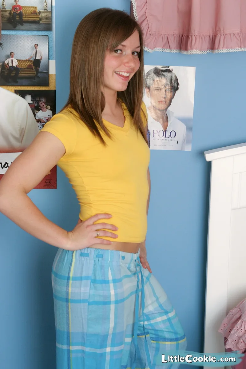 Little Cookie photo 11 — Caucasian, Adult Model, Model