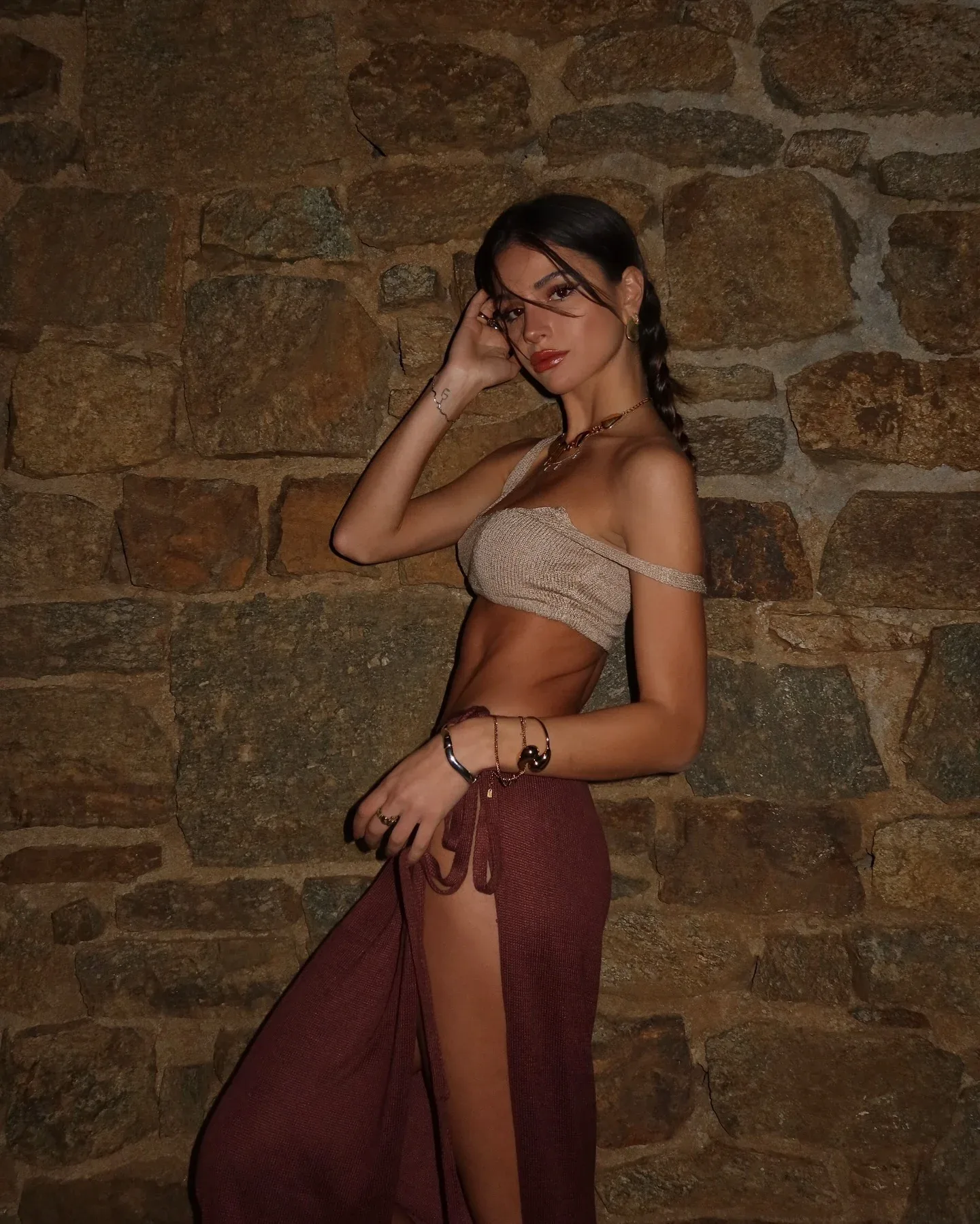 Liv Grivas photo 9 — Slim, Brown