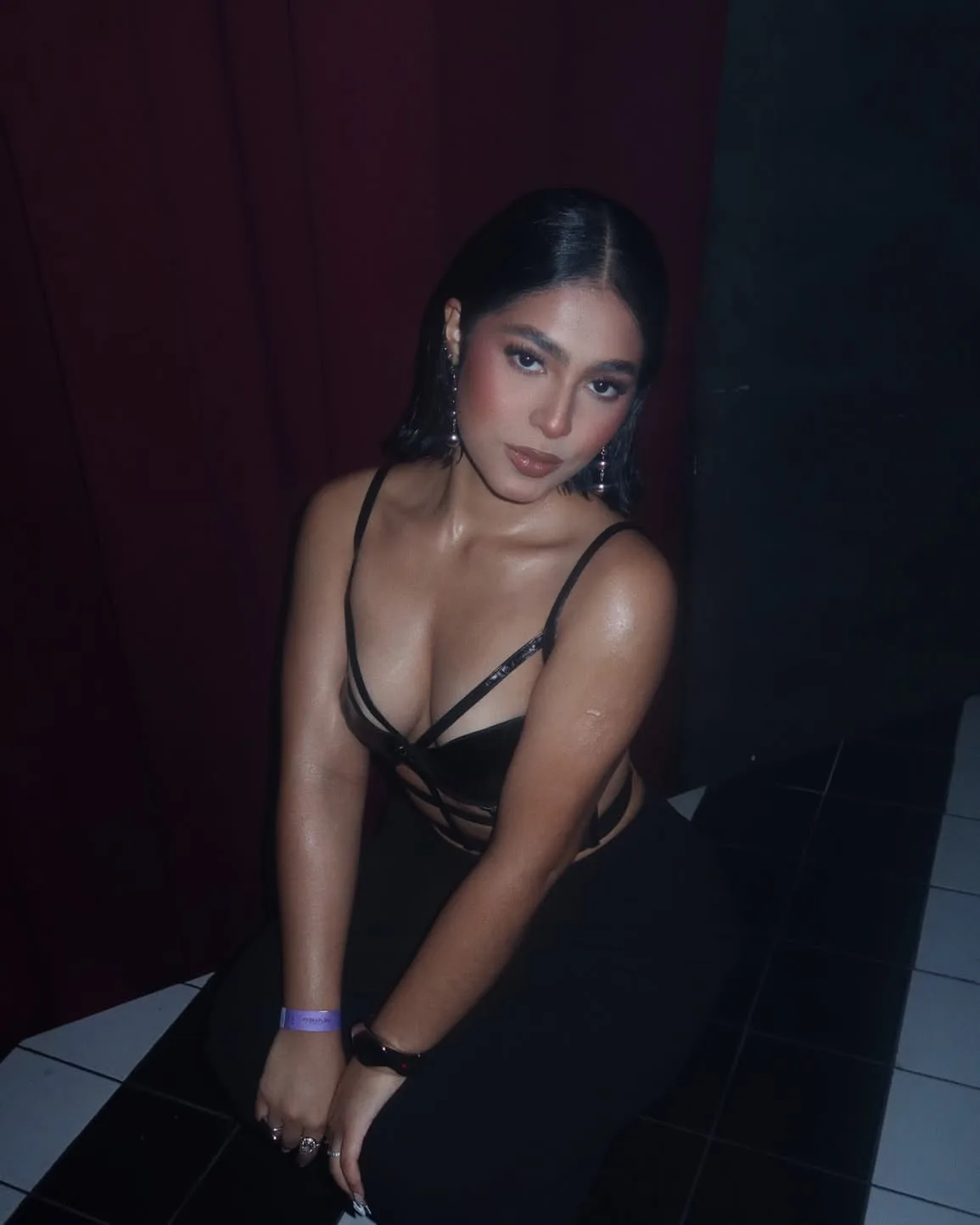 Liz Marie photo 20 — Black, Average