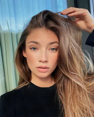 Lorena Rae photo 15 — Slim, Blue