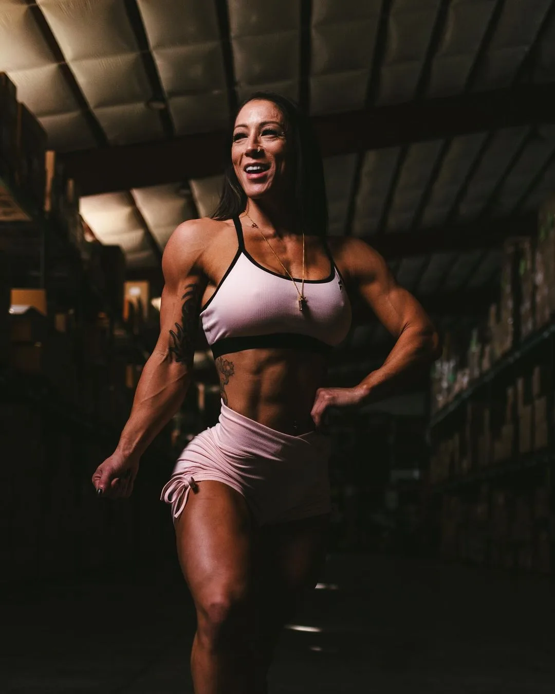 Lori Slayer photo 20 — Black, Muscular