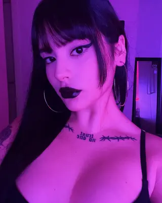 Lua Uchiha photo 10 — Brown, Latin
