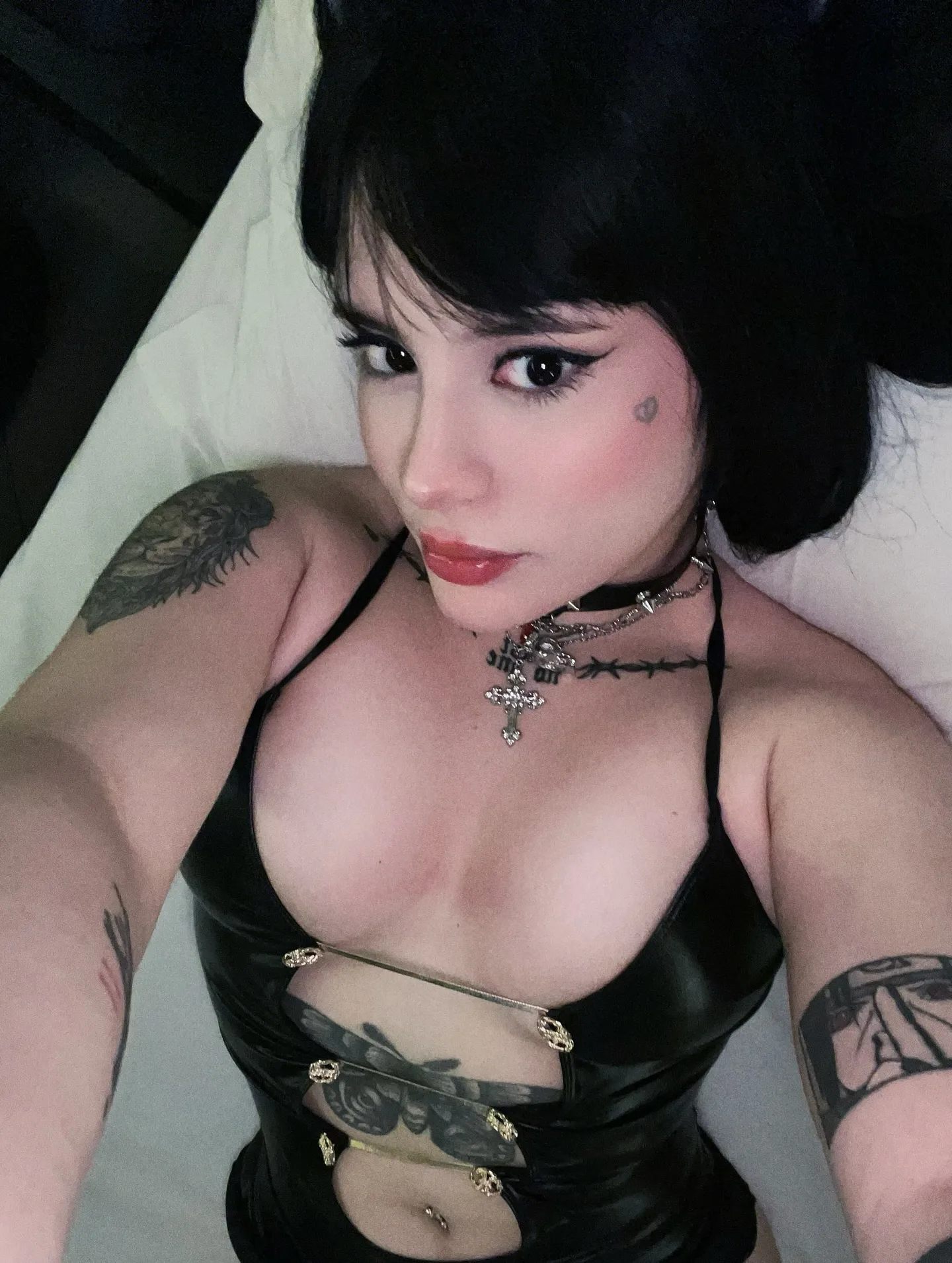 Lua Uchiha photo 16 — Brown, Latin