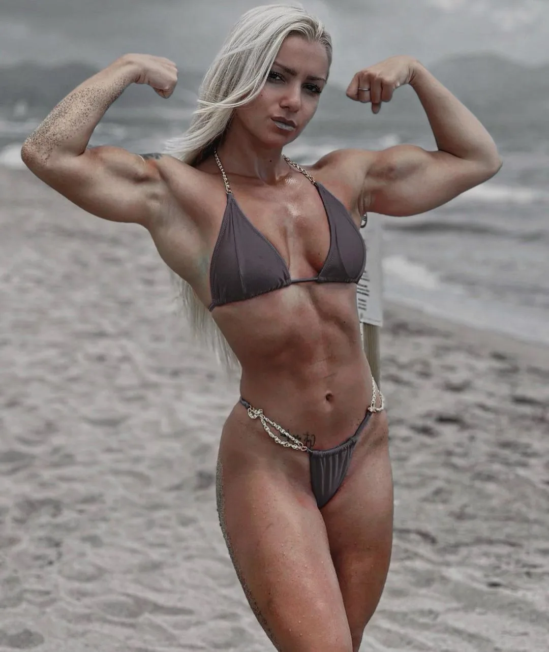 Lucia Aucelli — Bodybuilder, Fitness Model, Fitness Trainer, Blonde