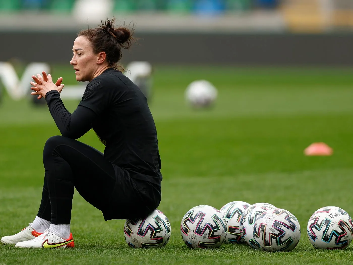 Lucy Bronze photo 11 — British, Brown