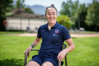 Lucy Bronze photo 2 — Brown, Athletic