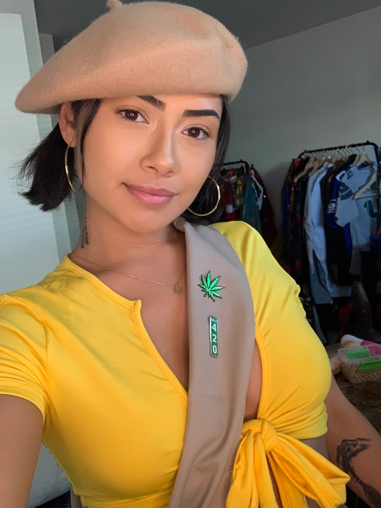 Luna Rain — Adult Model, Camgirl, American),  (Norwegian),  (Thai