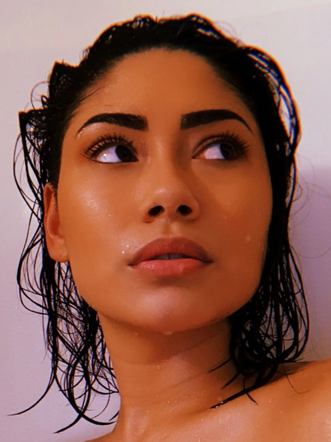 Luna Rain photo 3 — Slim, Brown