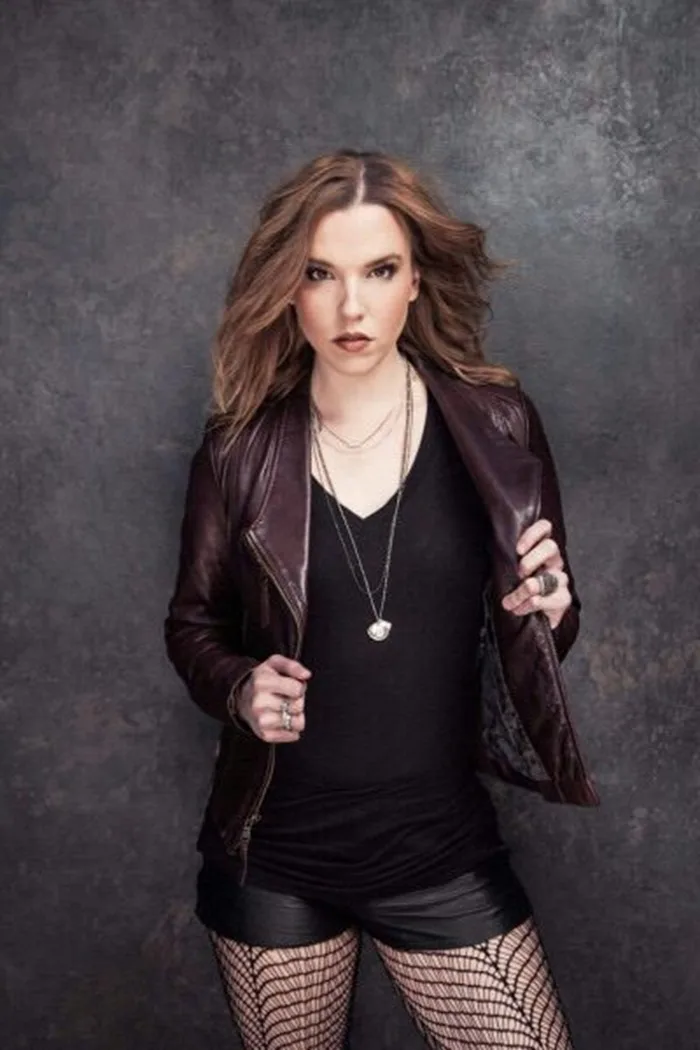 Lzzy Hale photo 10 — Brown, Caucasian
