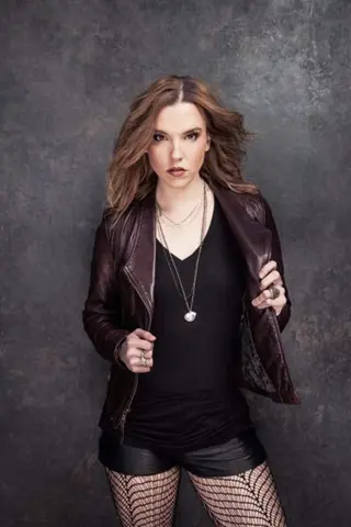 Lzzy Hale photo 10 — Brown, Caucasian
