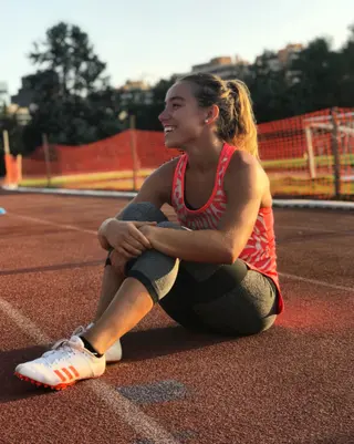 Macarena Borie photo 8 — Brown, Athletic