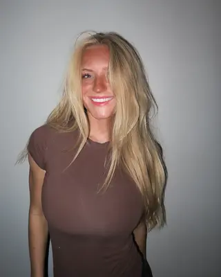 Maci Phillips photo 5 — Caucasian, Student
