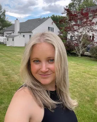 Mackenzie Lozano photo 6 — Blogger, Podcaster, American