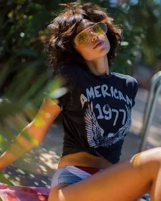 Macy J Lee photo 4 — Brown, Caucasian