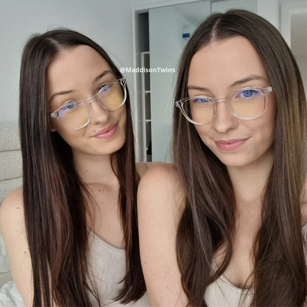 Maddison Twins photo 16 — Blue, Caucasian