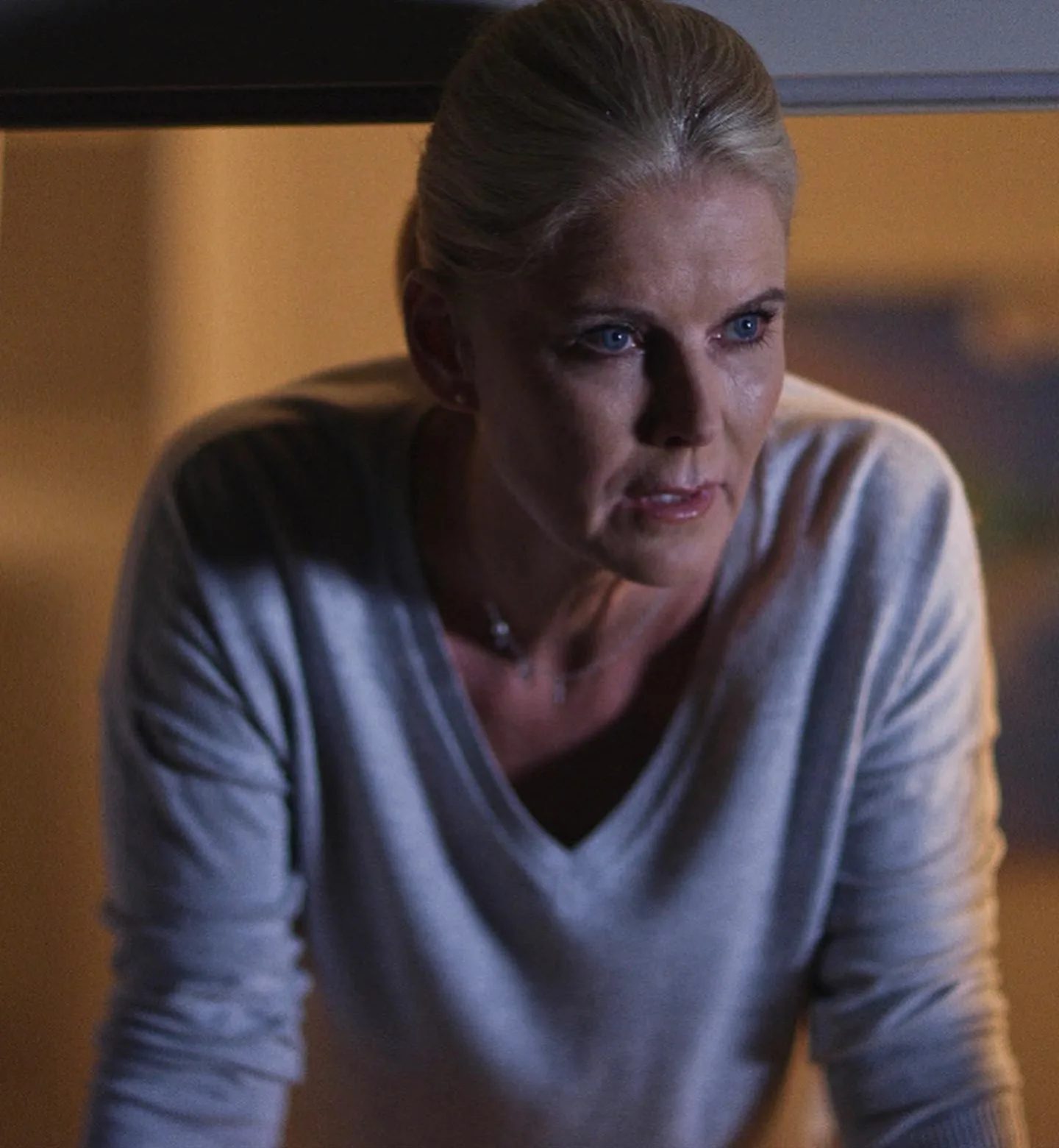 Maeve Quinlan photo 16 — Blue, Caucasian