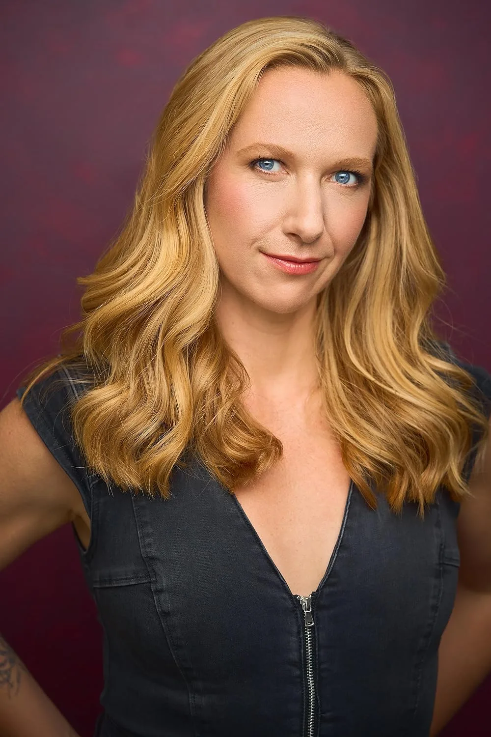 Maggie Alexander photo 13 — American, Red