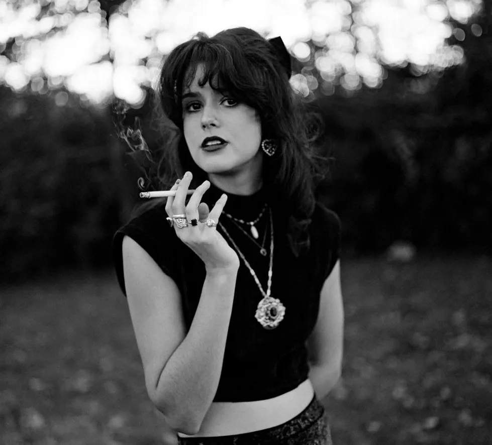 Maggie Antone photo 2 — Black, Slim