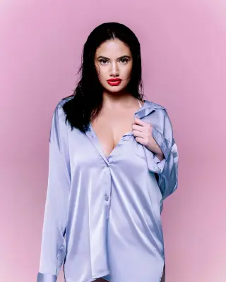 Maggie Duran photo 12 — Model, American