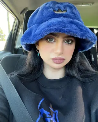 Magida El Dhaybi photo 10 — Green, Mixed-race (primarily Middle Eastern)