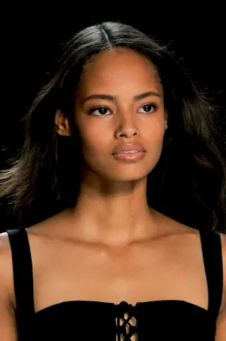 Malaika Firth photo 11 — Black, Model