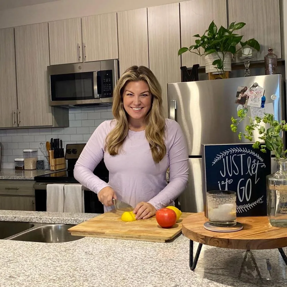 Mallory Hagan photo 16 — Brown, Caucasian