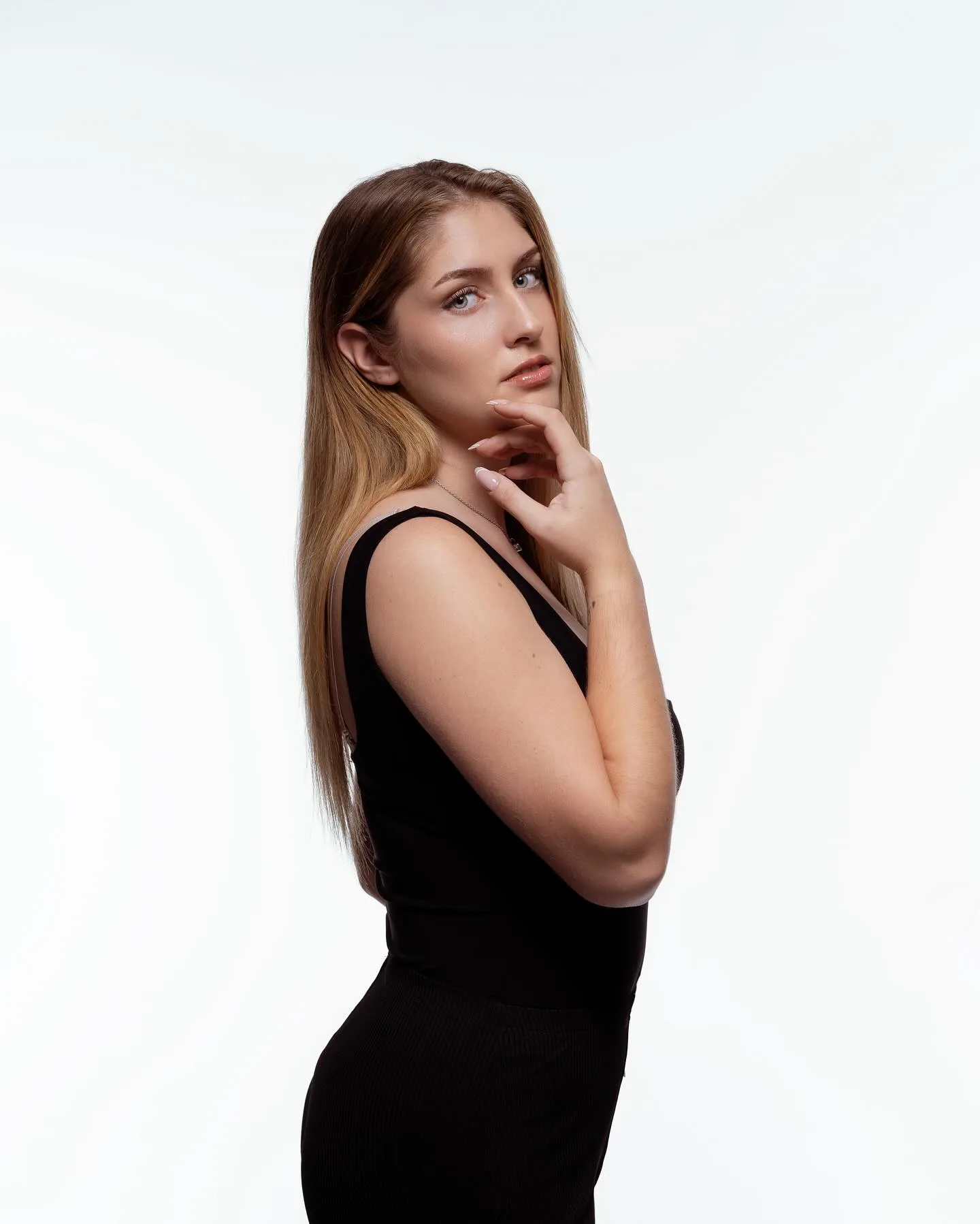 Mandy Saada photo 14 — Algerian),  (French