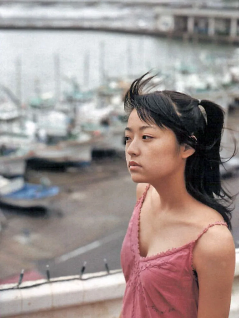Mao Inoue photo 12 — Actress, Gravure Idol, Japanese