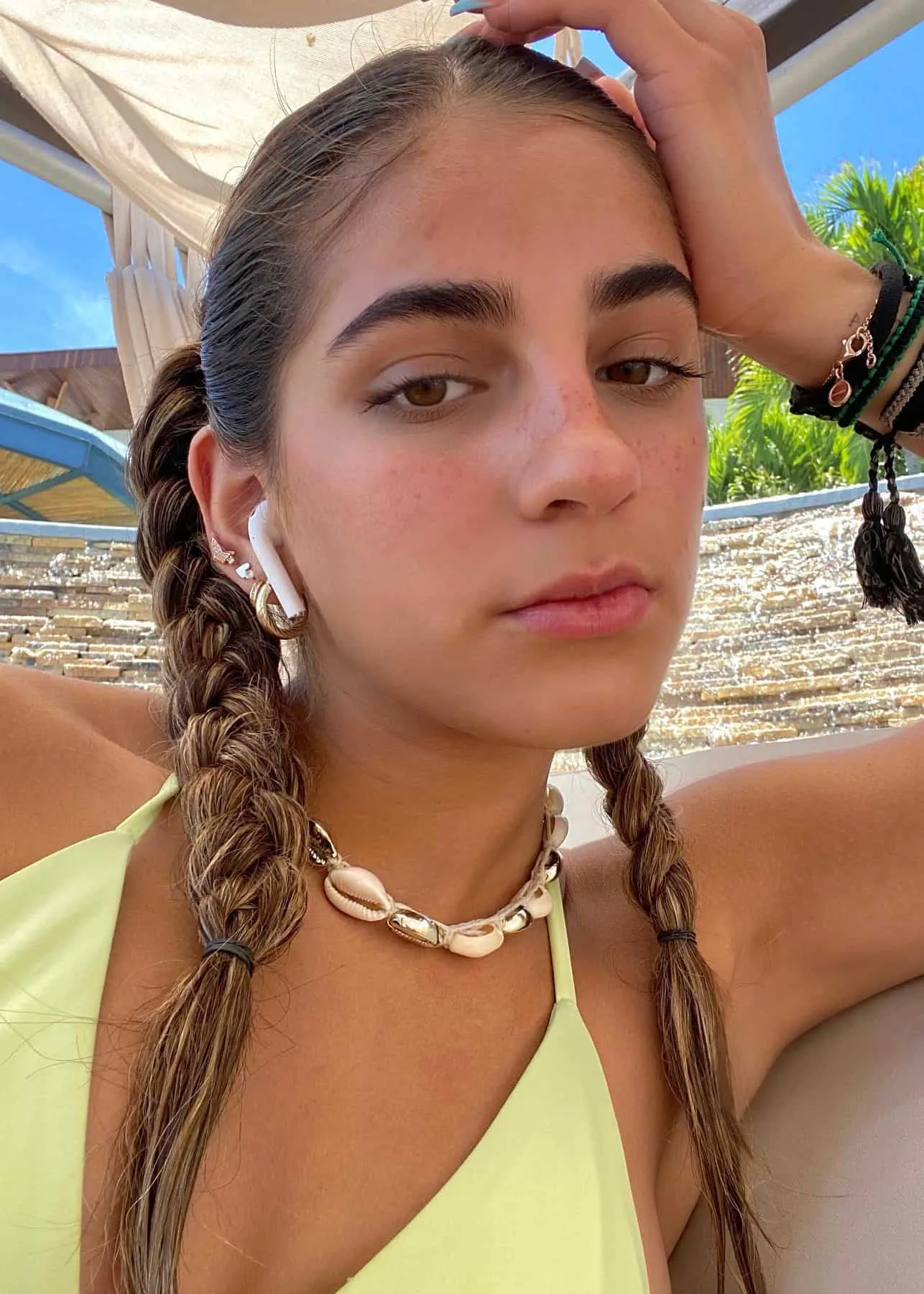 Mar De Regil photo 16 — Brown, Latin