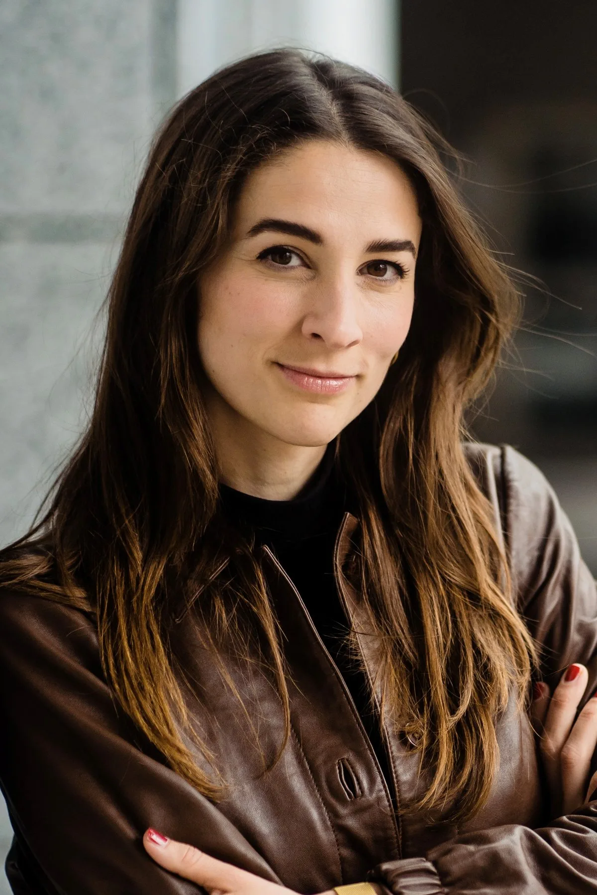 Maral Koohestanian photo 2 — Brown, Slim