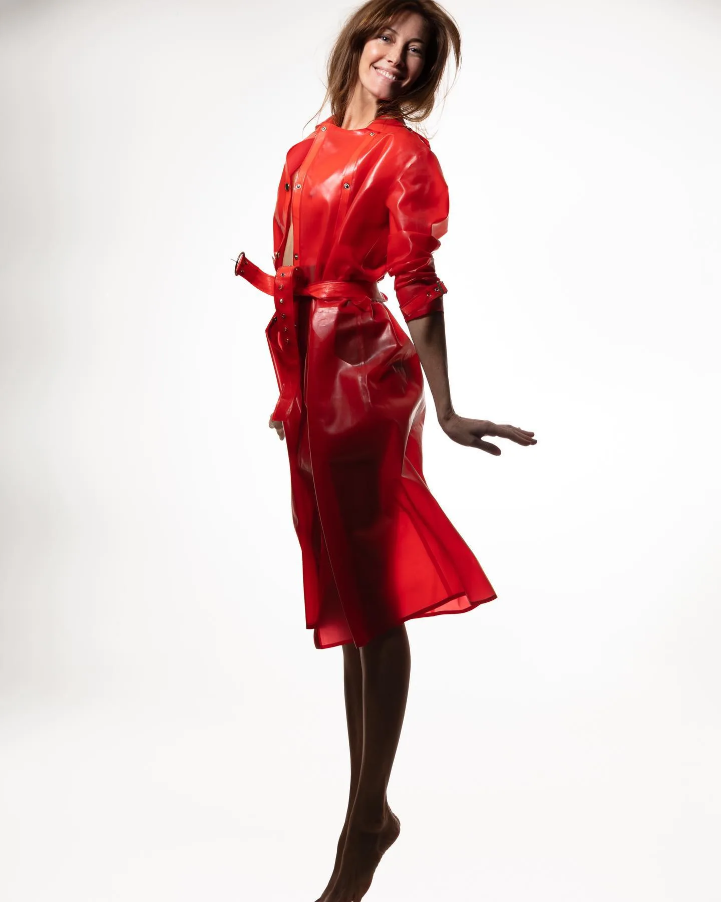 Mareva Galanter photo 3 — Slim, Grey
