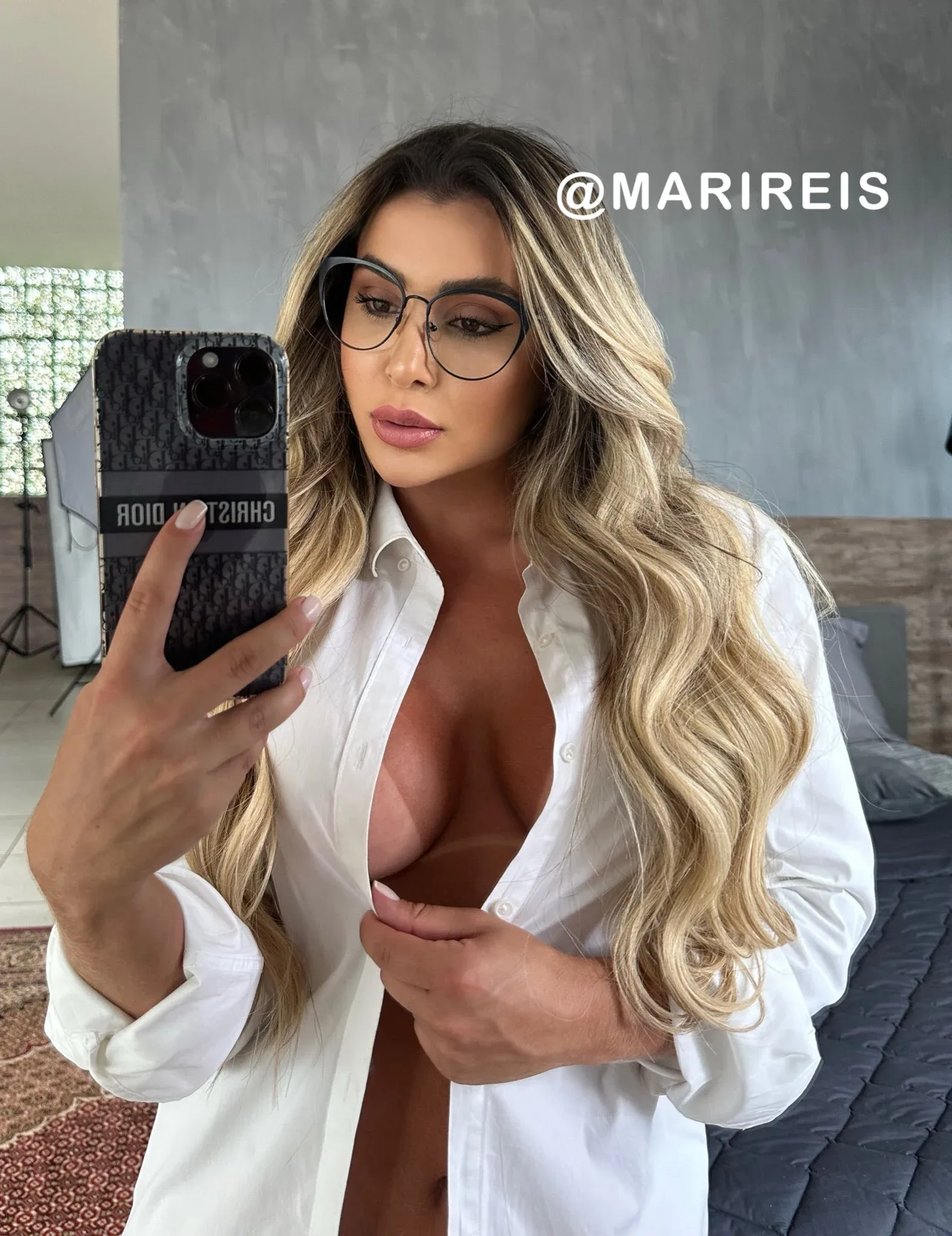 Mari Reis photo 13 — Brazilian, Brown