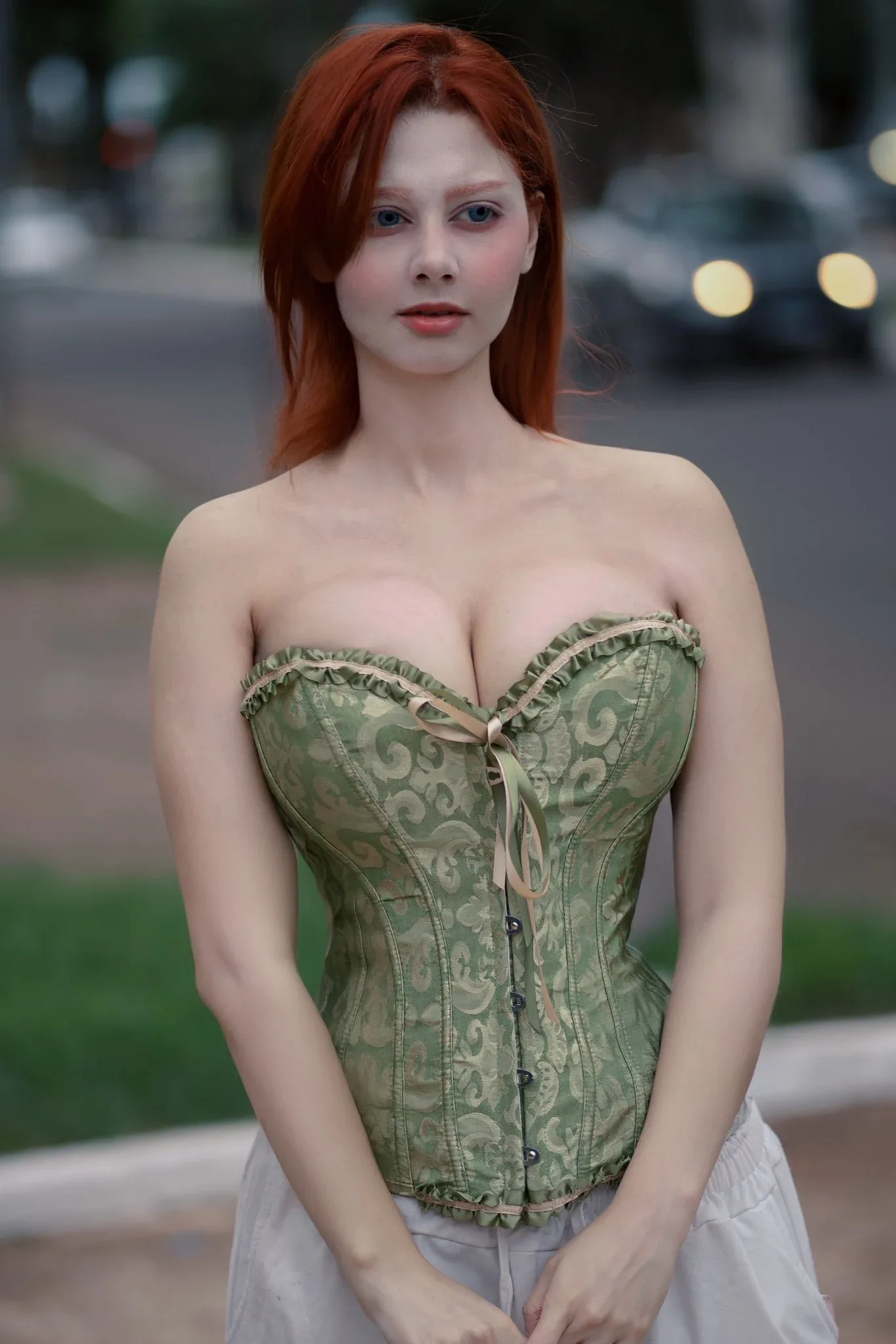 Maria Julia Roper photo 7 — Brazilian, Red