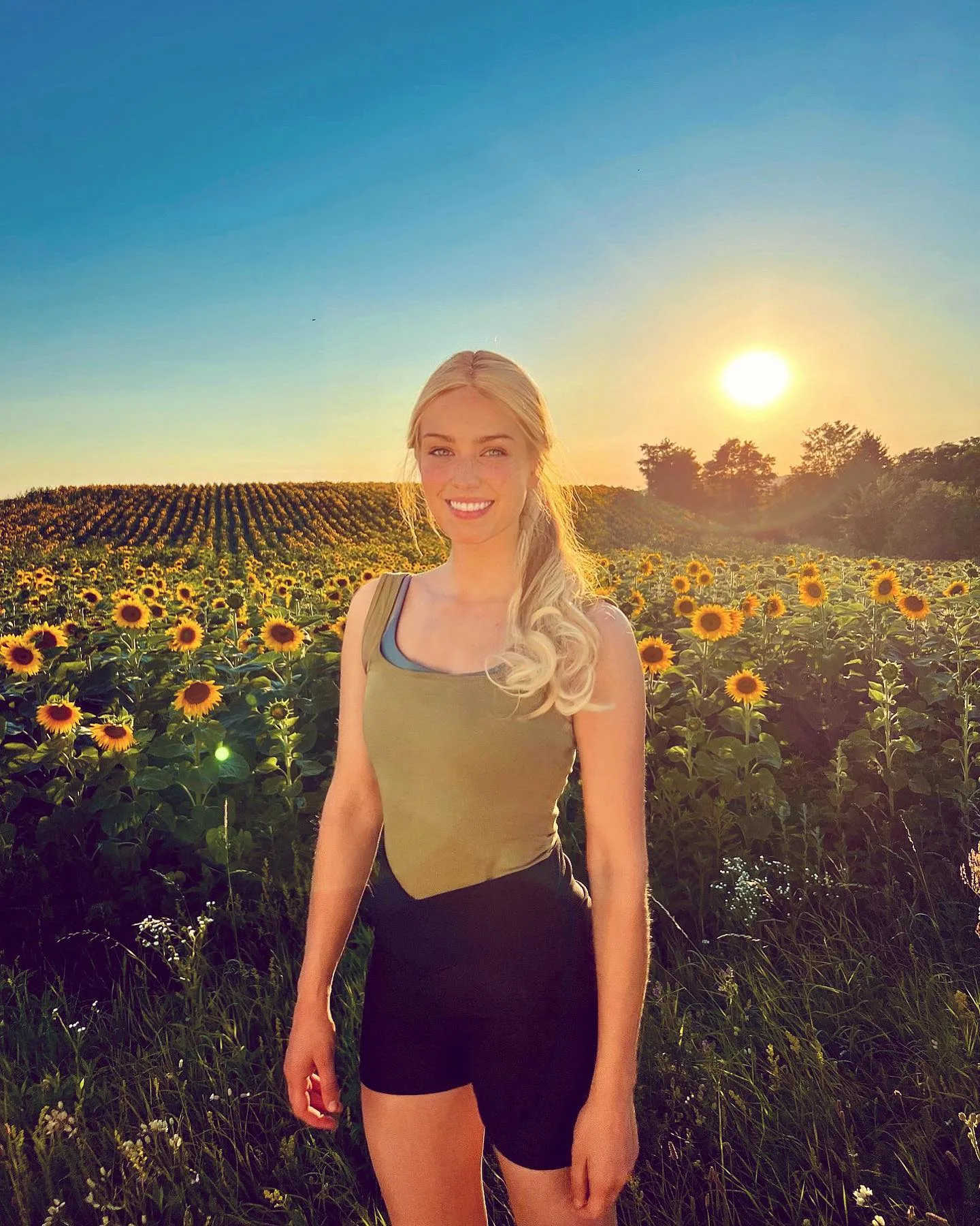 Marie Hoffmann photo 1 — German, Blonde