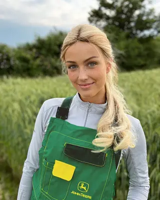 Marie Hoffmann photo 12 — Activist, Business Woman, Influencer, German