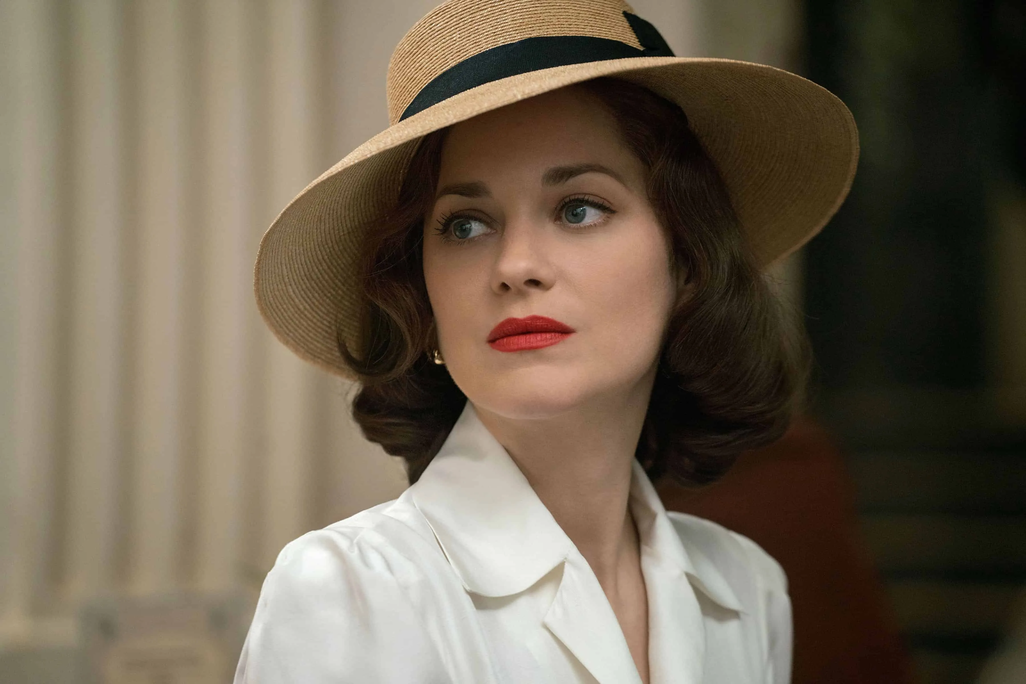 Marion Cotillard photo 14 — Brown, Average