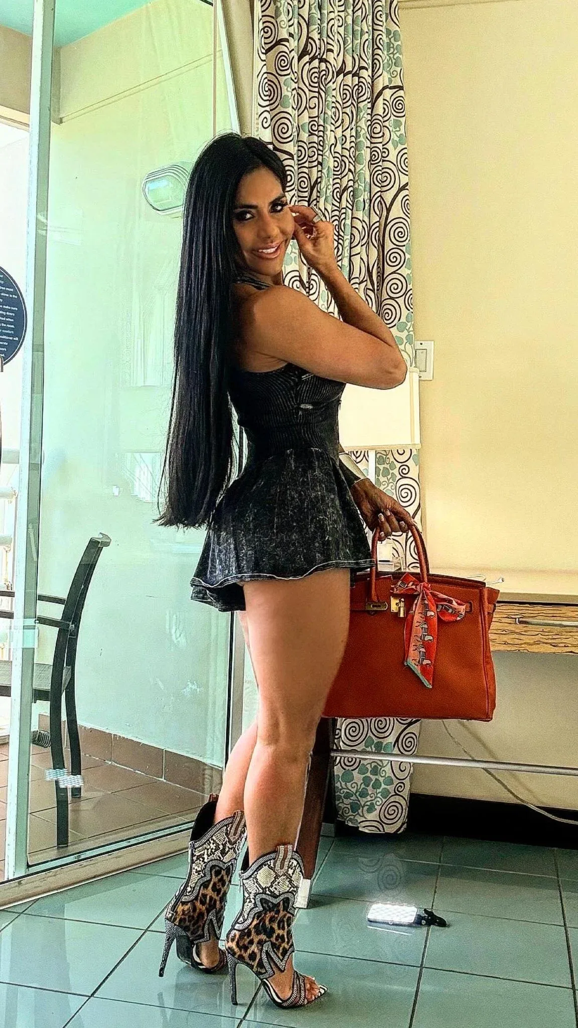 Maripily Rivera photo 17 — Latin, Actress, Business Woman, Fashion Designer, Housewife, Influencer, Model, Presenter